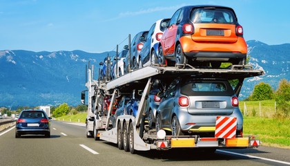 缺乏基本面支撐，長久物流三連板后連續暴跌警示炒作風險